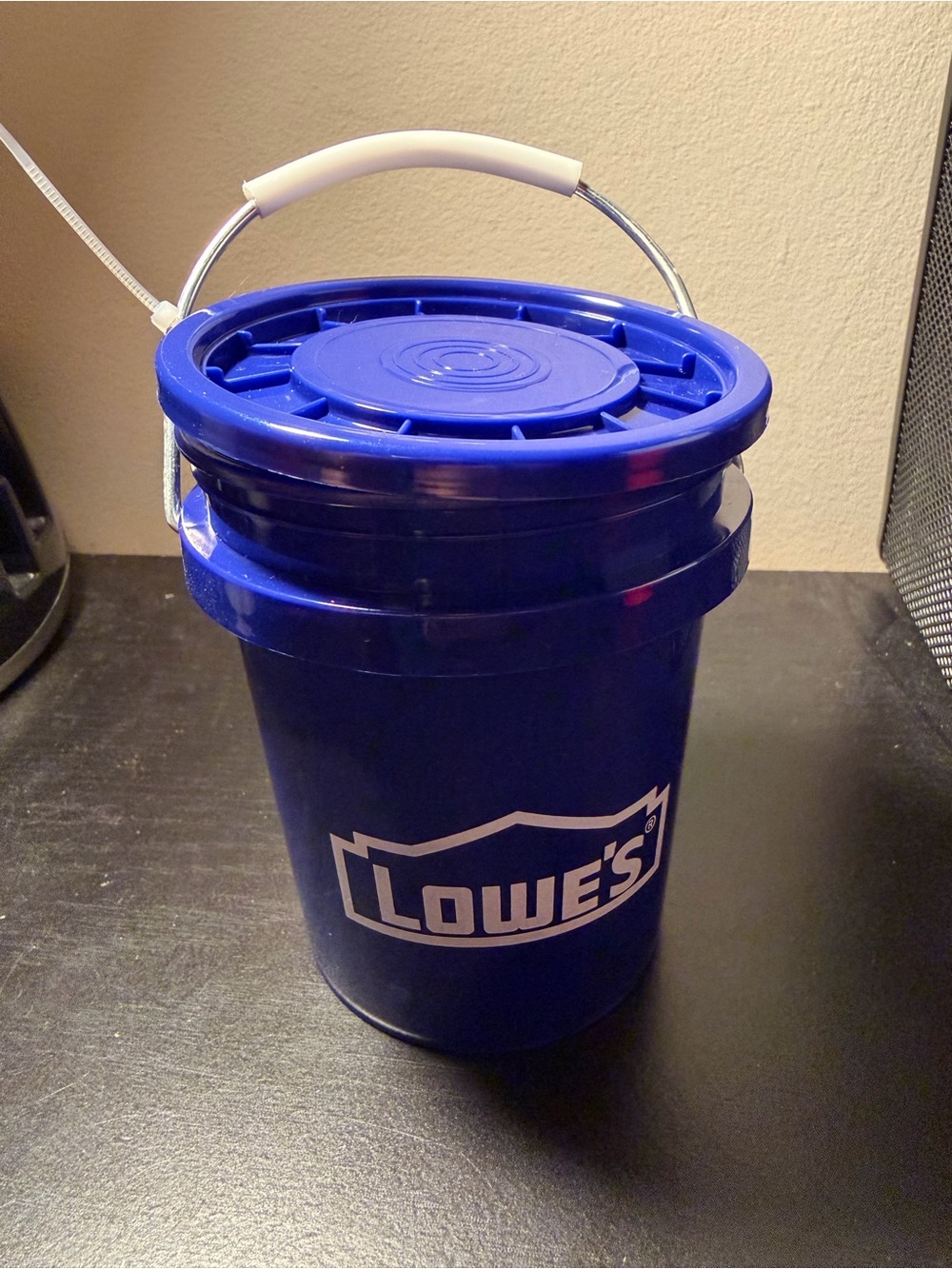 Blue MINI Plastic Party Bucket with Lid and Handle